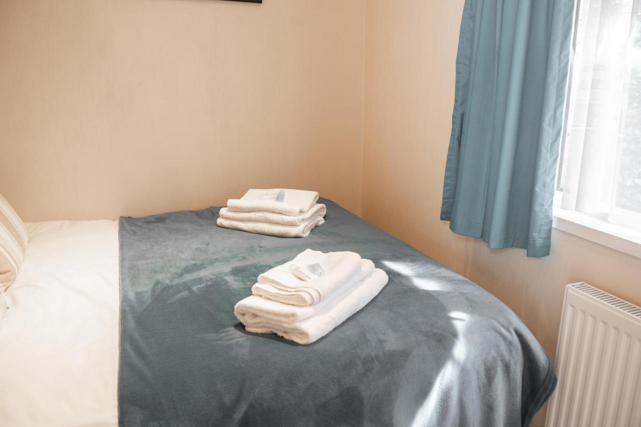 צ'סטר Pass The Keys The Lodge At Point House Farm - Sleeps Up To 6 מראה חיצוני תמונה